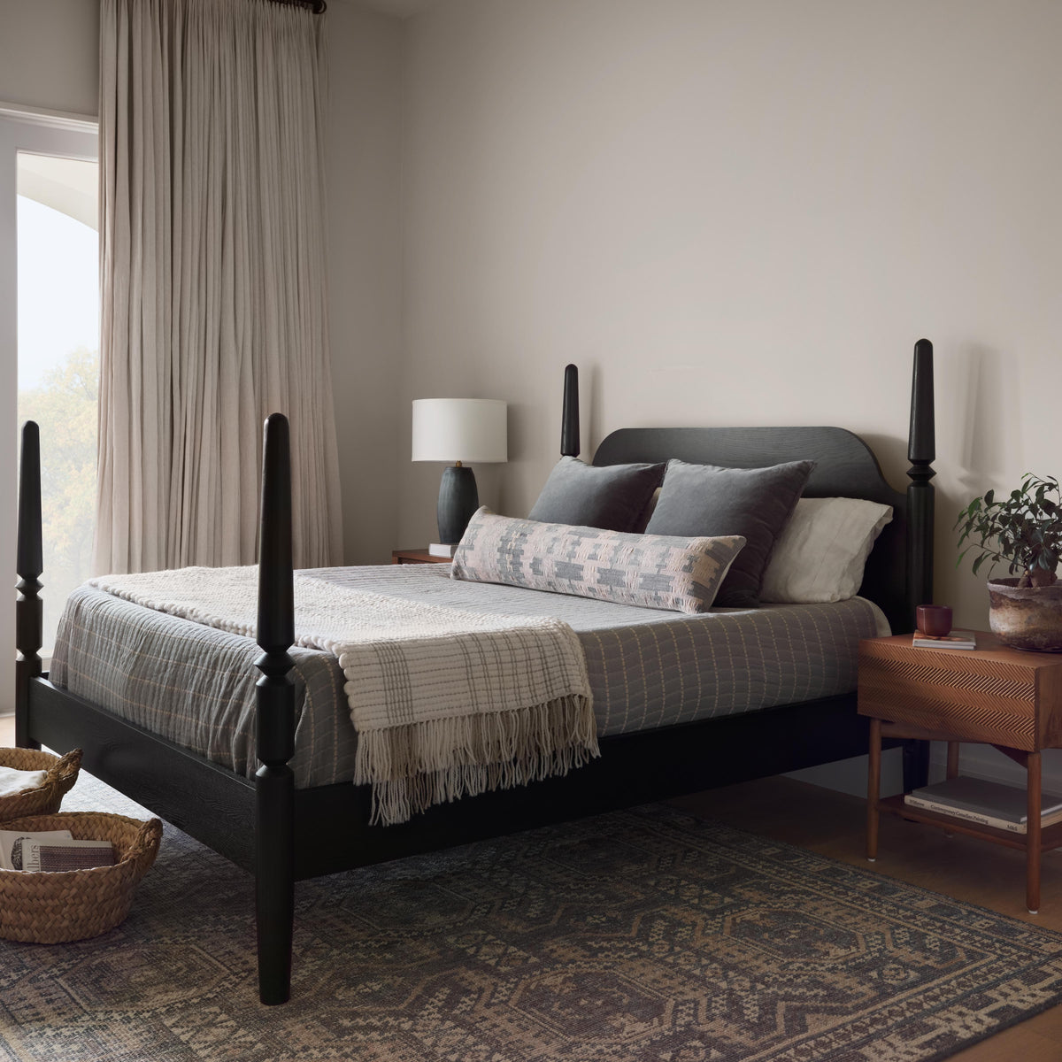 Naveta Velvet Accent Pillow