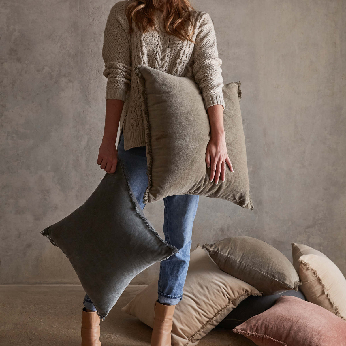 Naveta Velvet Accent Pillow